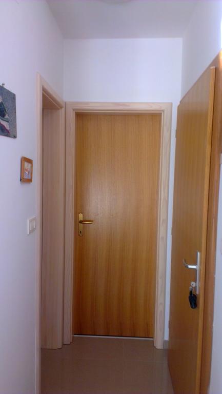 Apartment Feliks Mandre Ruang foto